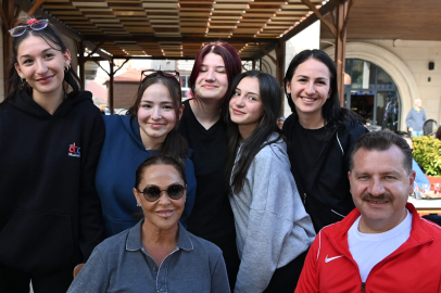 Balıkesir’in Yeni Lezzet Durağı BALBUCKS, Ünlülerin Terchi