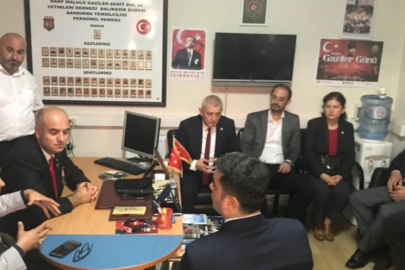 Bandırma İYİ Parti'den Gaziler Derneğine Beklenmedik Ziyaret