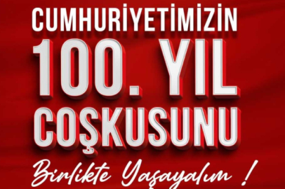 Bandırma'da 100 Metrelik Bayrakla Coşkulu Yürüyüş