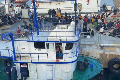 Erdek Açıklarında Sahil Güvenlik, 120 Mülteciyi Yakaladı