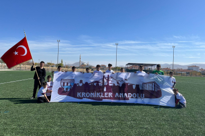 Cumhuriyetin 100. Yılında Gençlere Kronikler'den Özel Forma