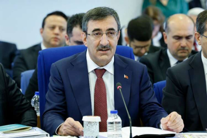 Yılmaz'dan Ekonomi ve Sosyal Politikalar Üzerine Açıklamalar