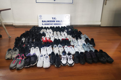 Bandırmada Ayakkabı Hırsızı Yakalandı 60 Çift Ayakkabı Ele Geçti