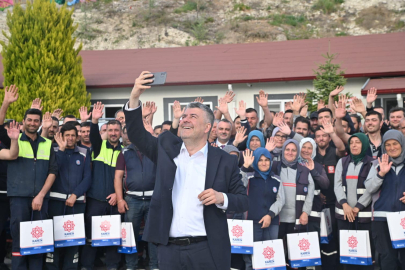 Karesi Belediyesi'nde Geleneksel Bayramlaşma Töreni