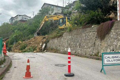 İzmit'te tehlike arz eden taş duvar yenileniyor
