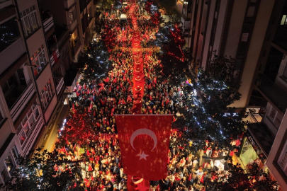 Balıkesir’de Cumhuriyet Bayramı Coşkusu Sokakları Doldurdu