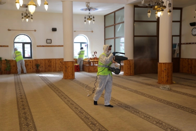 Kayseri Talas'ta ramazan öncesi camilerde temizlik mesaisi