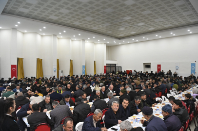 Dursunbey’de Ahmet Akın ile Birlikte İftar Coşkusu