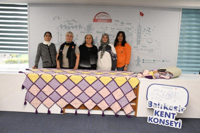 Balıkesirli Kadınların “Umut Battaniyesi” Projesiyle Dayanışma Örneği