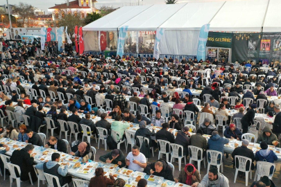 Bandırma’da Başkan Akın Coşkusu: Verdiğimiz Sözlerin Arkasındayız