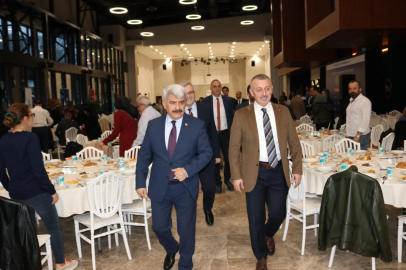 Büyükakın, Fransa dönüşü  sağlık çalışanlarıyla iftar yaptı