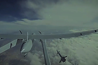 AKSUNGUR’dan milli mühimmatlarla başarılı atış testi... Kabiliyetlerine bir yenisini daha ekledi