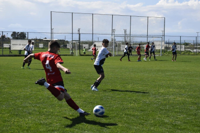 Keşan Gençlerbirliği'nden Antalya Cup’ta çifte ikincilik