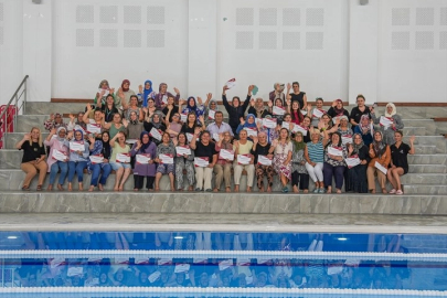 Denizli Büyükşehir'den “Yüzme Bilmeyen Kalmasın” projesi