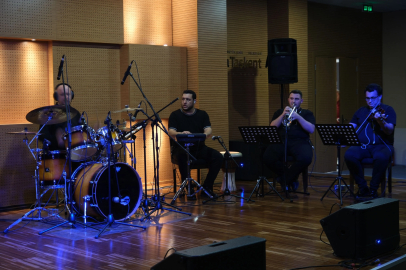 Sakarya'da 'Sesin Yolculuğu' konseri kulakların pasını sildi