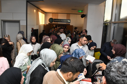 Balıkesir Kitap Fuarı’nda İzdiham: 9 Günde 130 Bin Ziyaretçi