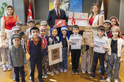 Mersin'de miniklerden Cumhuriyet coşkusu