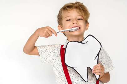 Çocuklarda diş sağlığı için doğru macun seçimi önemli