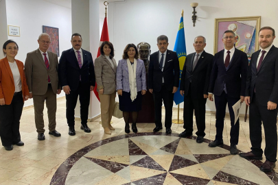 Kazakistan Almatı'da sempozyum ve festival heyecanı