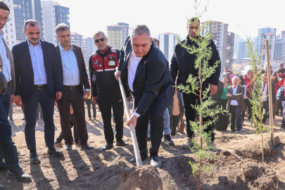 Ankara Keçiören’de fidanlar toprakla buluştu