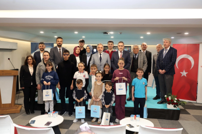 Kayseri Talas'ta kitap kurtları ödüllendirildi