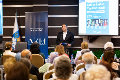 İzmir Narlıdere'de 3. Yaş Üniversitesi