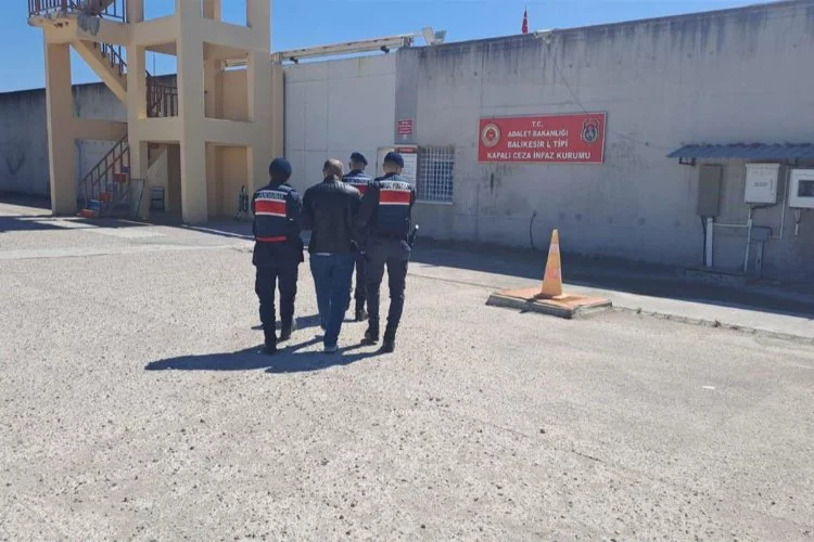 Balıkesir'de FETÖ Üyesi Şüpheliye Yönelik Operasyon: 1 Tutuklama