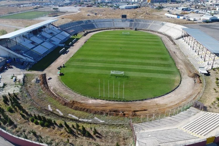 Bandırma'da Futbol Tutkusu: Yeni Stadyum Çağrısı